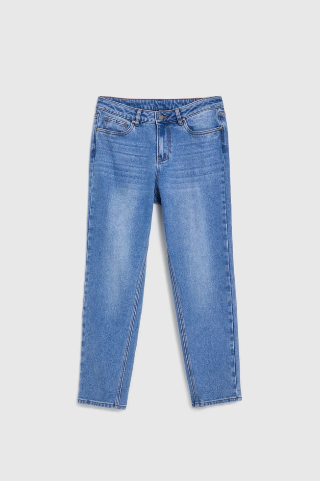 Gładkie jeansy boyfriend niebieskie