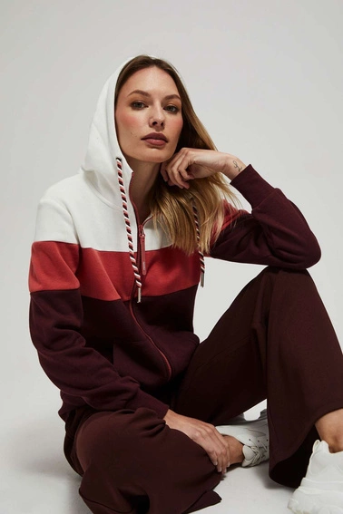 Bluza z kapturem kasztanowa