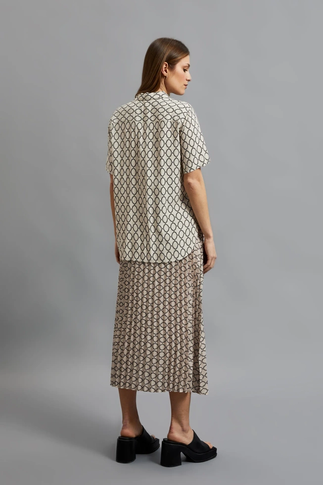 Plisowana spódnica midi beżowa