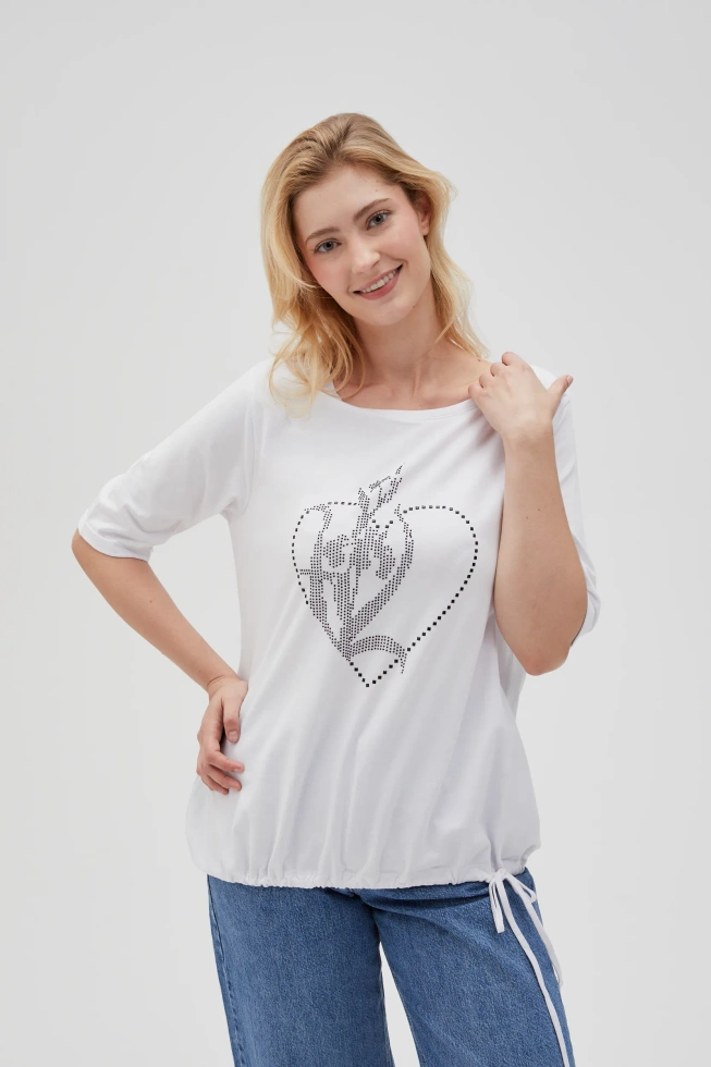 T-shirt z ozdobną aplikacją biały