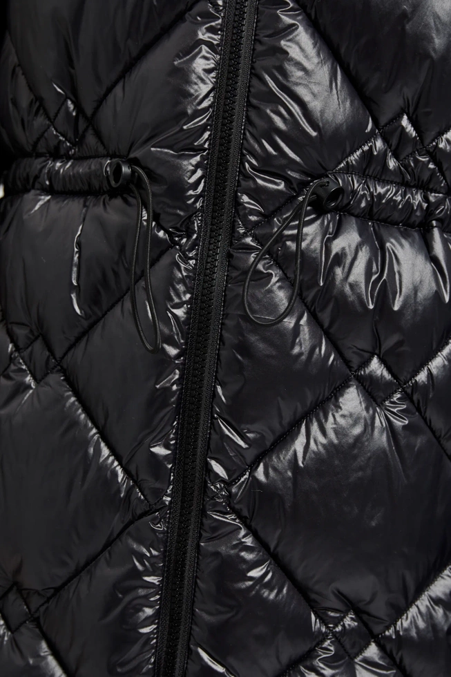 Pikowana kurtka ze ściągaczem czarna