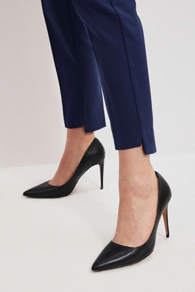 Spodnie z wiązaniem granatowe