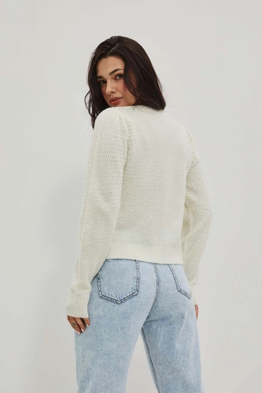 Klasyczny kardigan zapinany na guziki