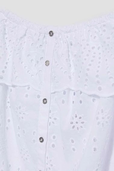 Ażurowa koszula biała