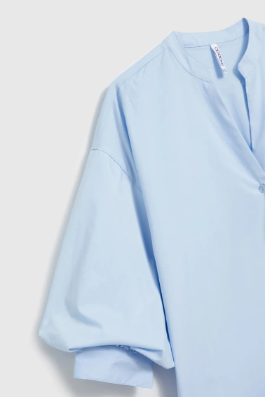 Koszula z bufiastymi rękawami błękitna