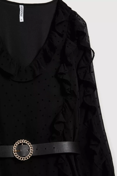 Sukienka z falbanami