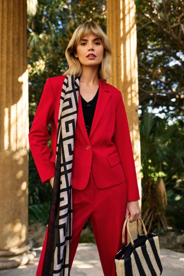 Szalik w geometryczny wzór czarny