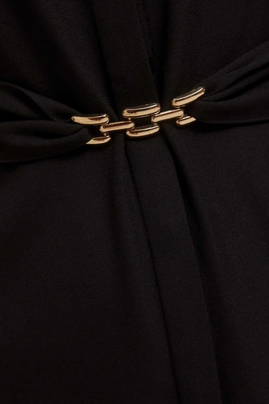 Koszulowa sukienka z paskiem