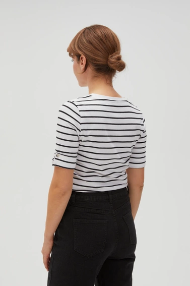 Bluzka w paski z okrągłym dekoltem czarna