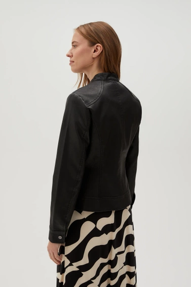 Kurtka z ekoskóry czarna