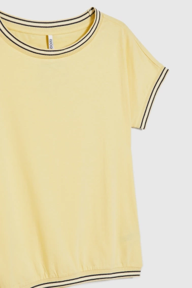 Bluzka z ozdobną lamówką żółta