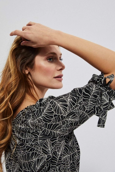 Wzorzysta sukienka czarna