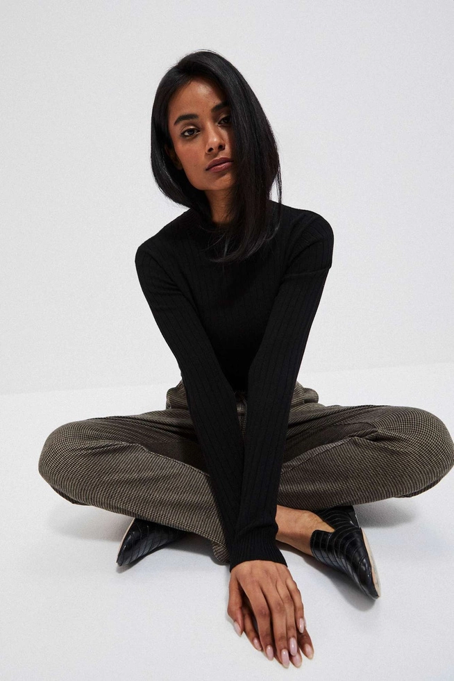 Spodnie z wiązaniem kasztanowe