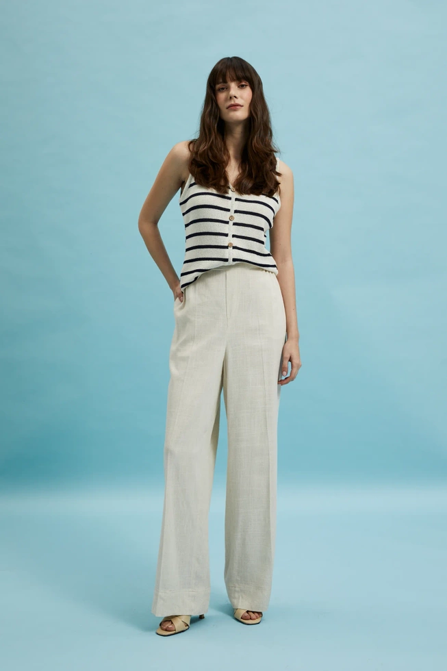 Lniane spodnie z szerokimi nogawkami beżowe