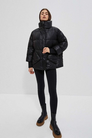 Pikowana kurtka z kołnierzem czarna
