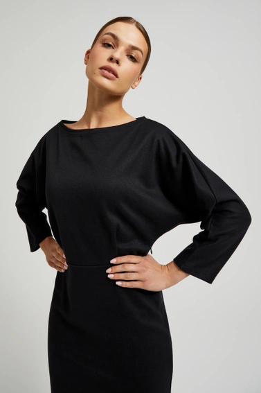 Gładka sukienka o długości przed kolano czarna