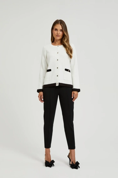 Gładkie spodnie z ozdobnym guzikiem czarne