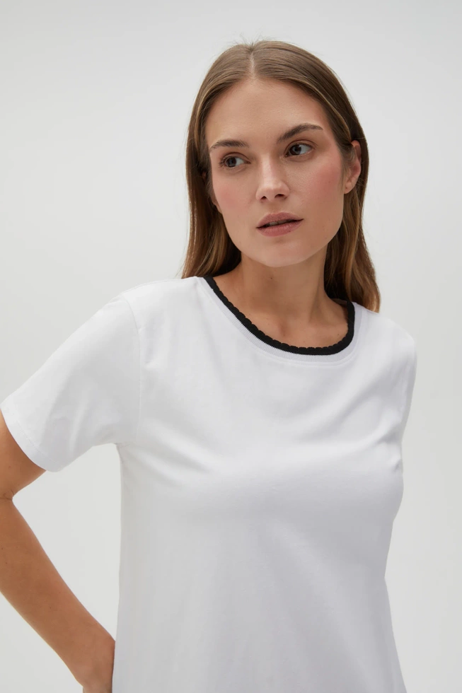 Gładka bluzka z krótkimi rękawami biała