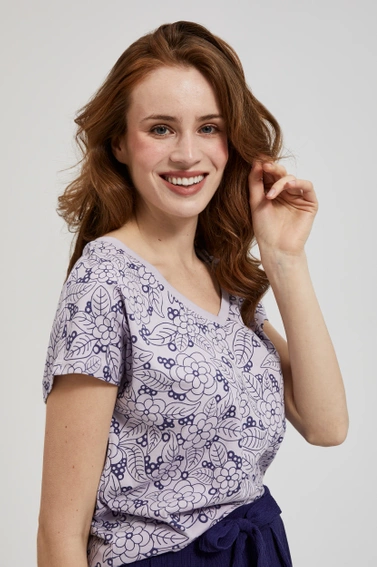 Bluzka w kwiatowy wzór z dekoltem w serek fioletowa 