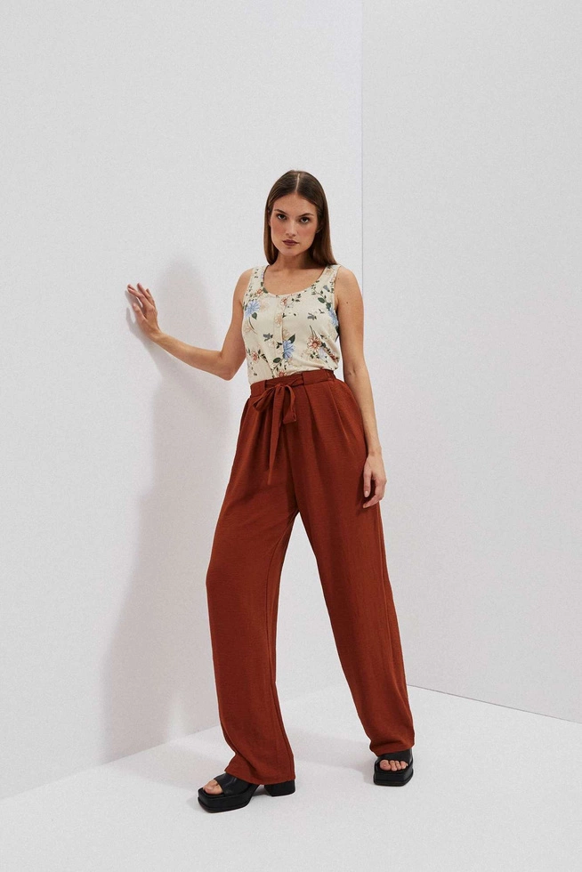 Spodnie z szerokimi nogawkami brązowe