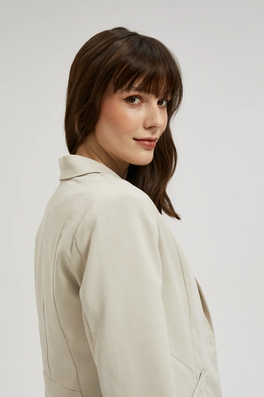 Krótka marynarka beżowa