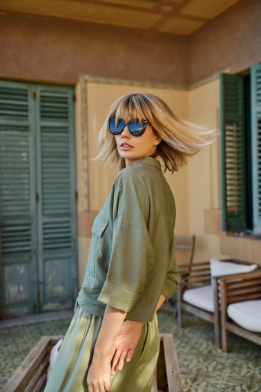 Krótka koszula z wiskozy oliwkowa