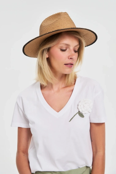 Słomkowy kapelusz beżowy