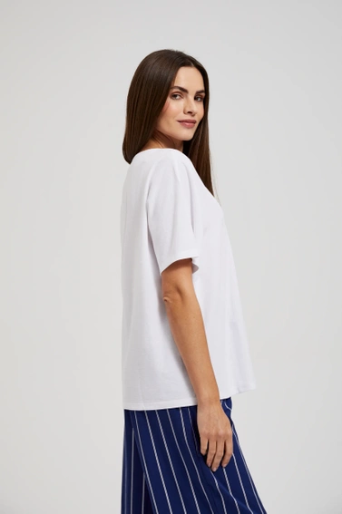 Bluzka damska z dekoltem w serek biała