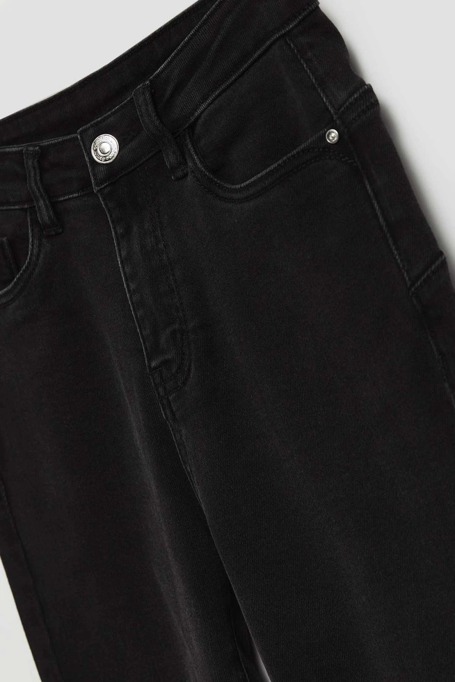 Jeansy rurki z efektem push up czarne