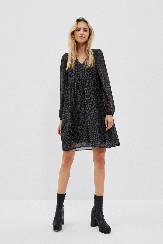 Rozkloszowana sukienka z printem czarna