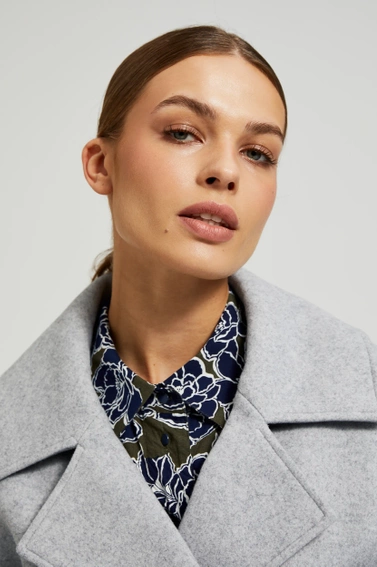 Dwurzędowy krótki płaszcz szary 