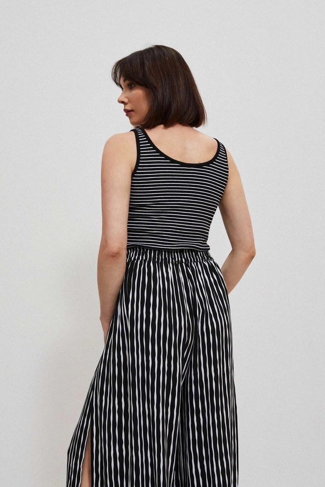 Top w paski z guzikami czarno-biały