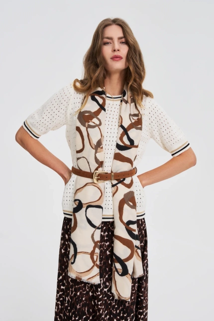 Szal z wzorem beżowy