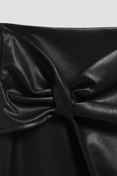 Trapezowa spódnica z imitacji skóry czarna