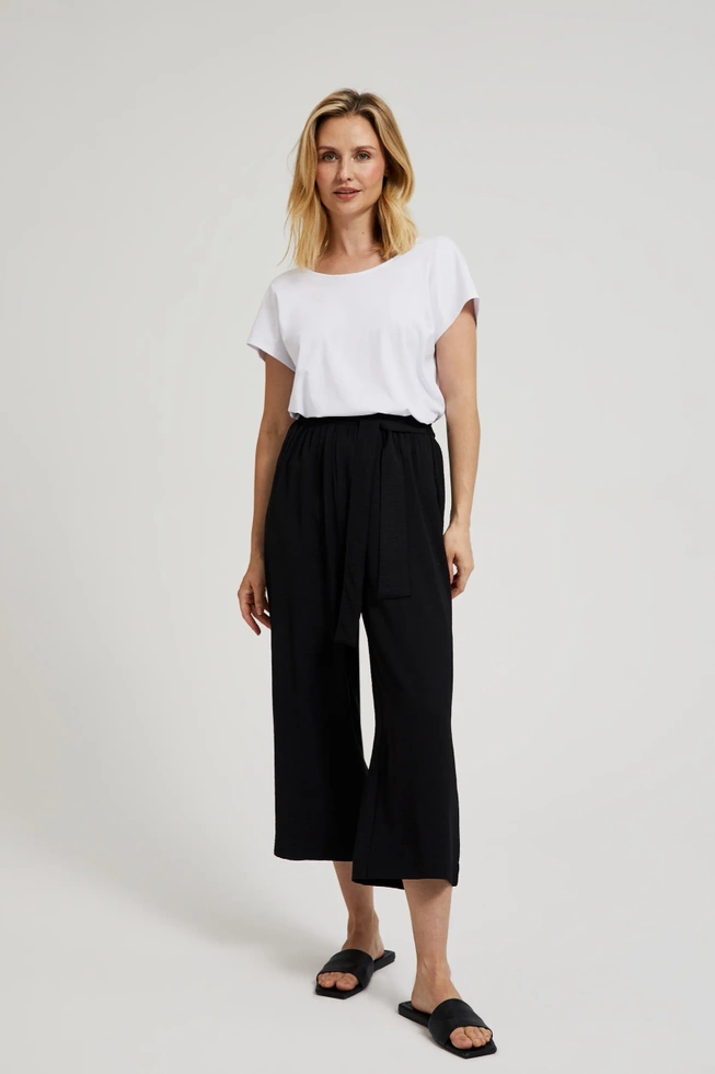 Bluzka z dekoltem plecach biała