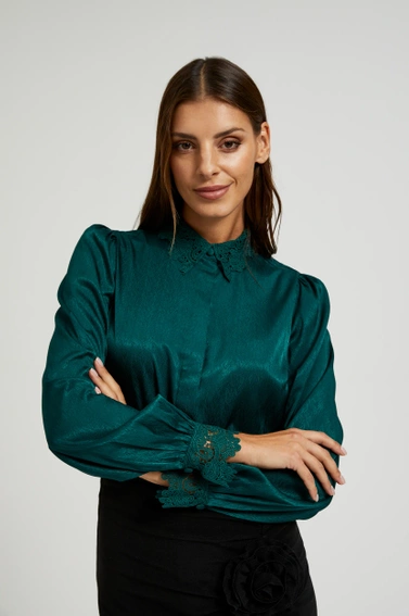 Koszula z koronką na mankietach i kołnierzyku zielona