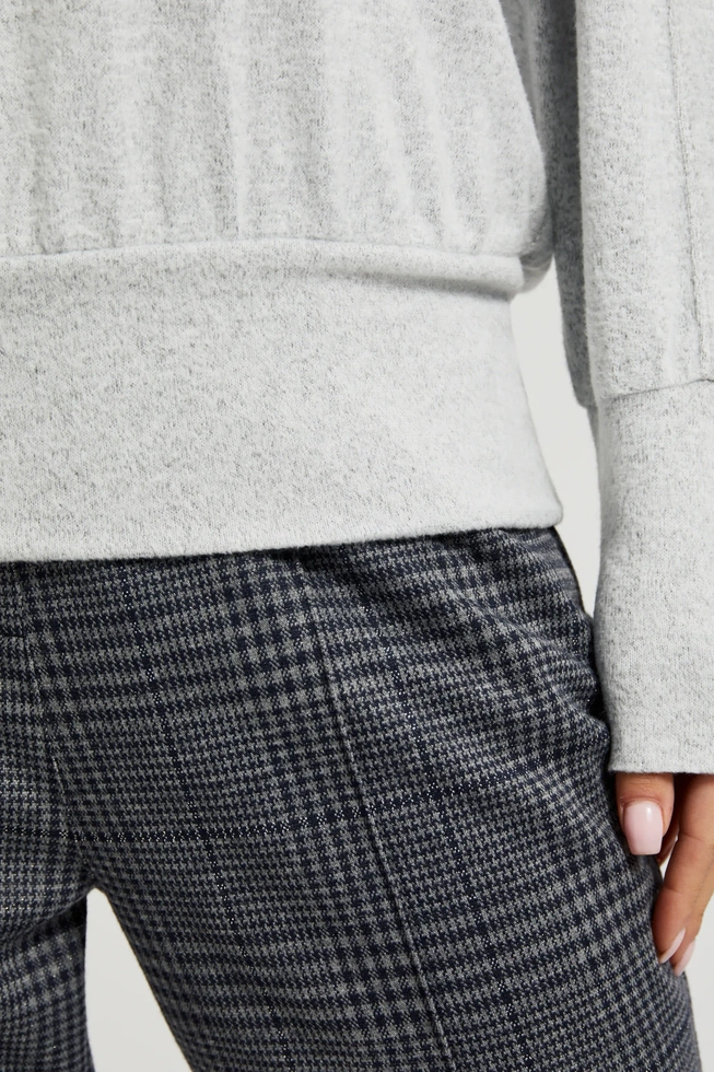 Gładki sweter z długimi rękawami szary