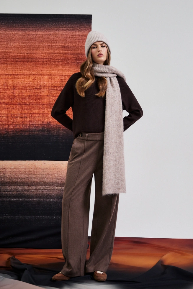 Spodnie z szerokimi nogawkami brązowe