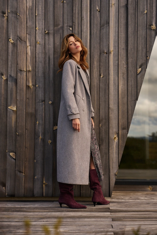 Długi płaszcz szary