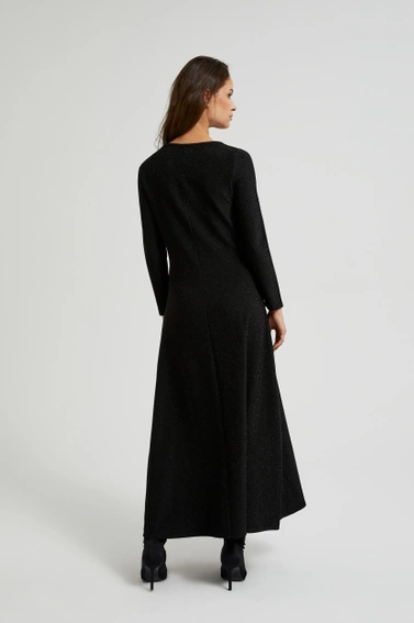 Elegancka sukienka maxi czarna