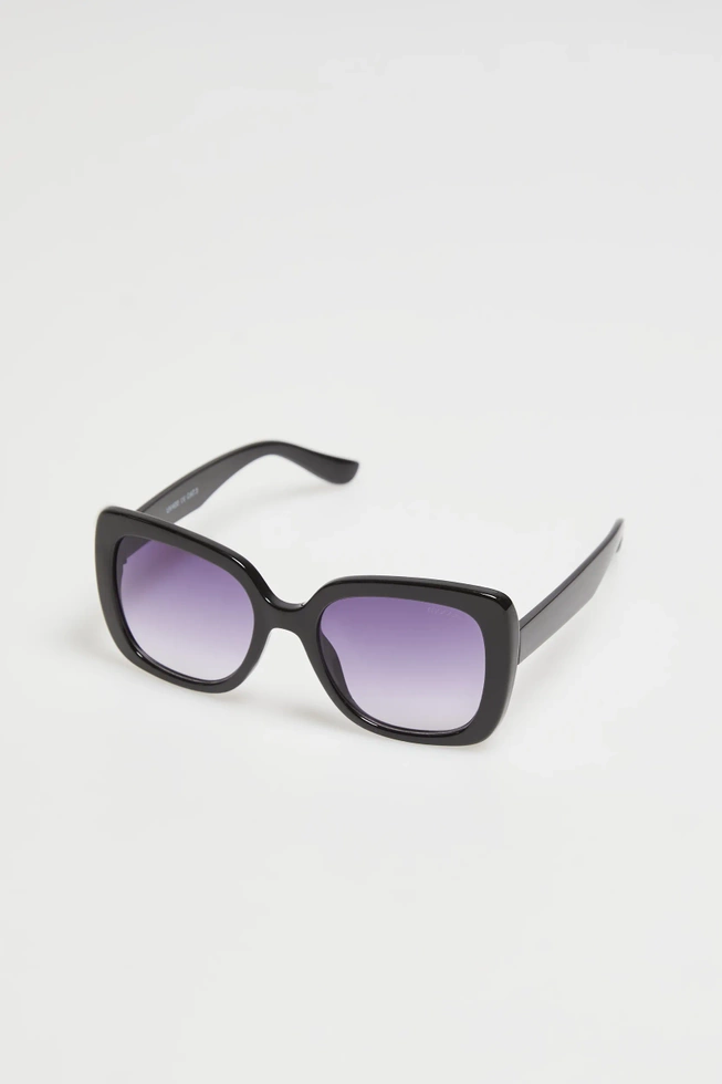 Okulary z kwadratowymi oprawkami czarne