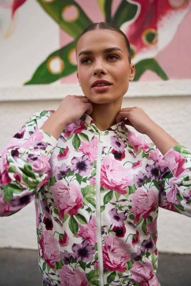 Rozpinana bluza w kwiaty różowa