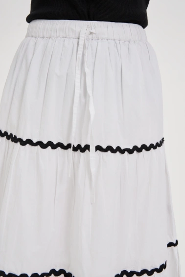 Bawełniana spódnica midi biała