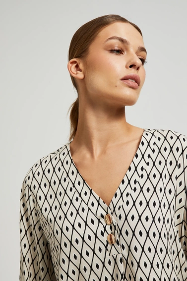 Koszula ze wzorem i ozdobnymi guzikami