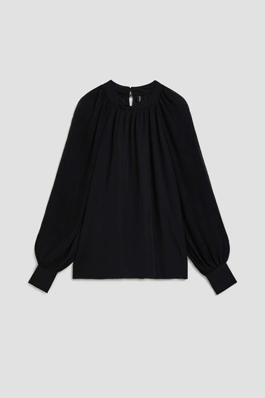 Koszula z plisowanymi rękawami czarna