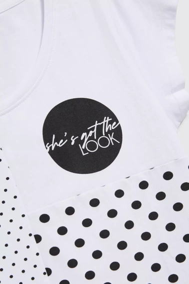 Bluzka ze wzorem koropek i krótkimi rękawami biała
