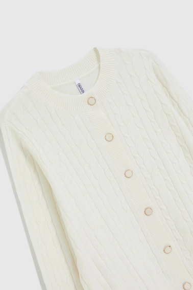 Sweter z ozdobnym splotem ecru