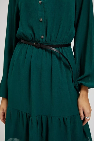 Sukienka z rozkloszowanym dołem i paskiem