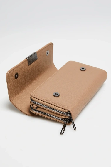 Mała torebka beżowa