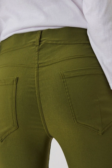 Spodnie rurki z wysokim stanem